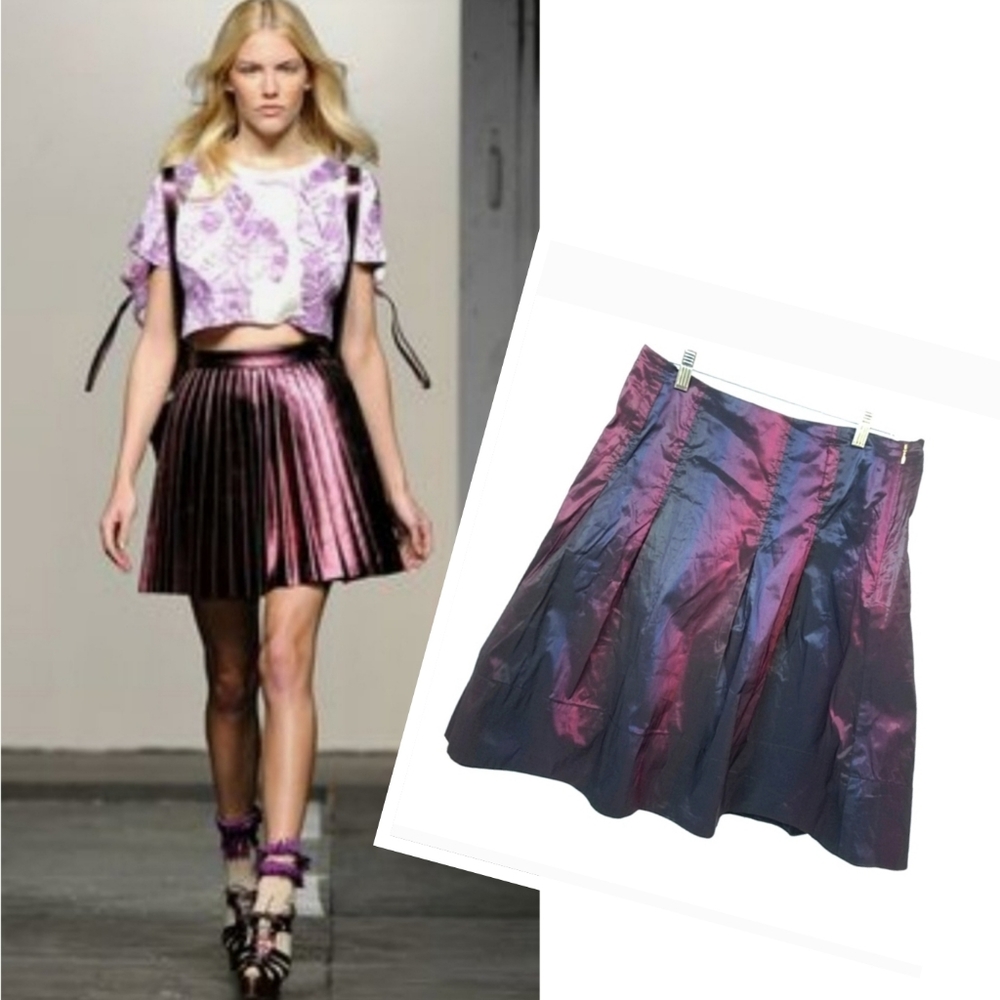 Funky Wearable Art Iridescent Hi Waist Full Skirt Fully lined Size 8 - EUC!